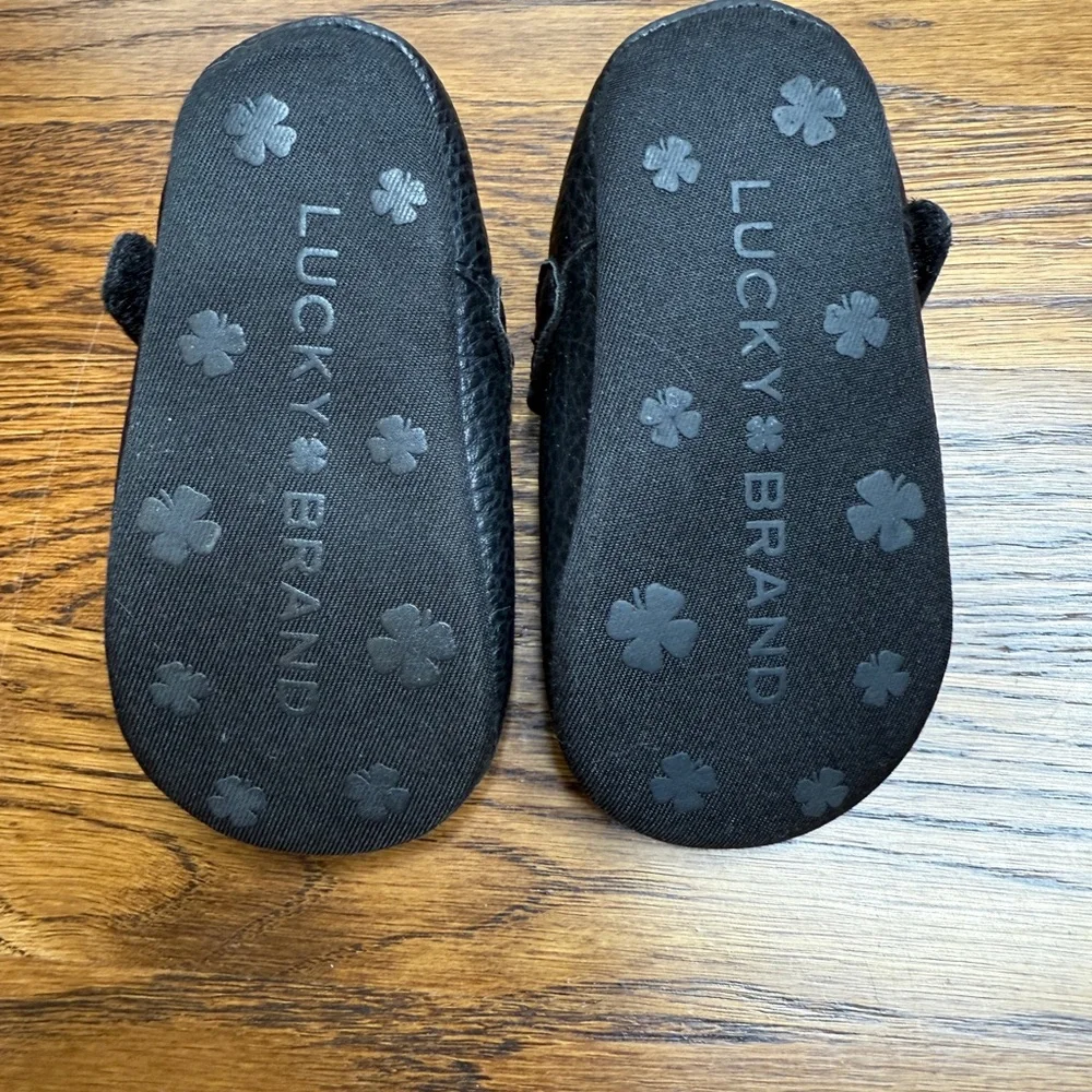 LUCKY BRAND Black “Emma” Baby Crib Shoes with Bow Velcro Closure Sz 4 (9-12m)